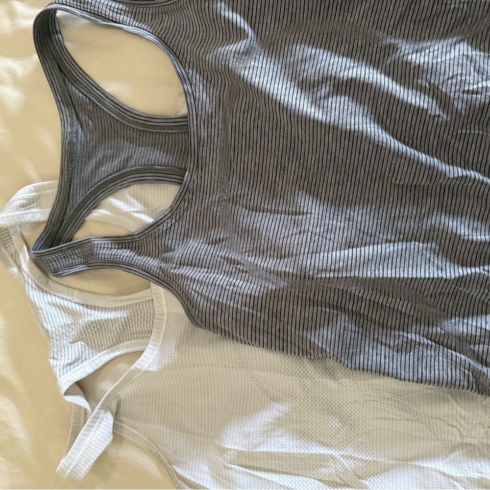 Lululemon Athletica Gray Ribbed Sleeveless Tank Top